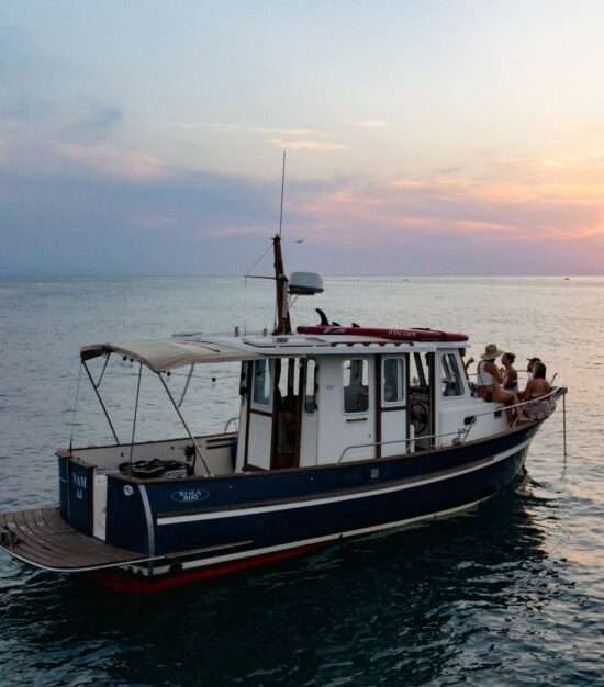 baiona-marine-excursion-cote-basque-heaer-inner-boat